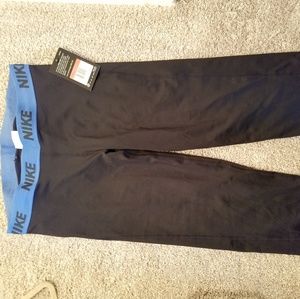 Nike workout capris